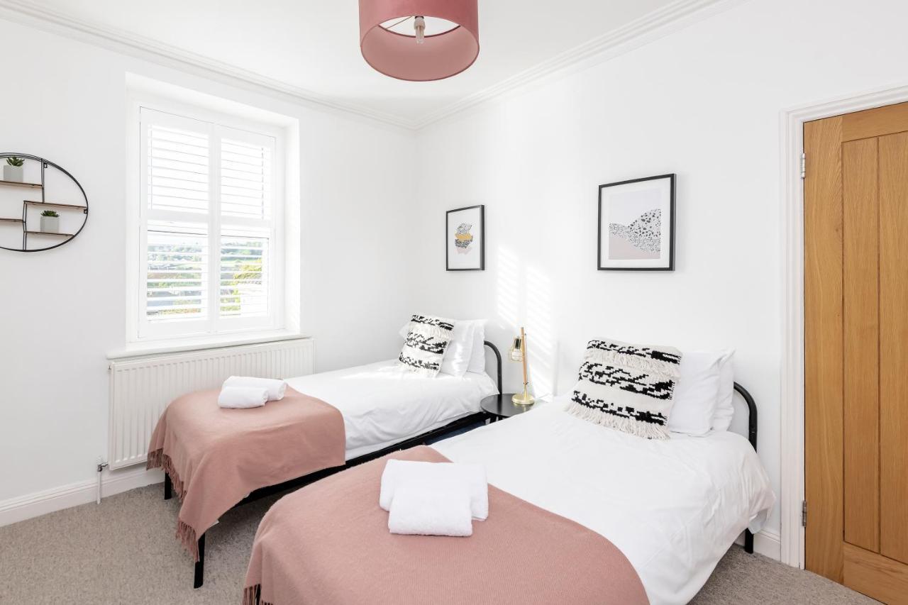 Modern & Spacious 2 Bedroom Maisonette バース エクステリア 写真